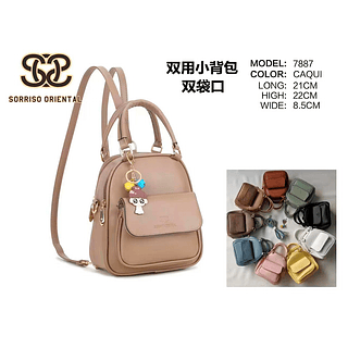 bolsa pequena com chaveiro